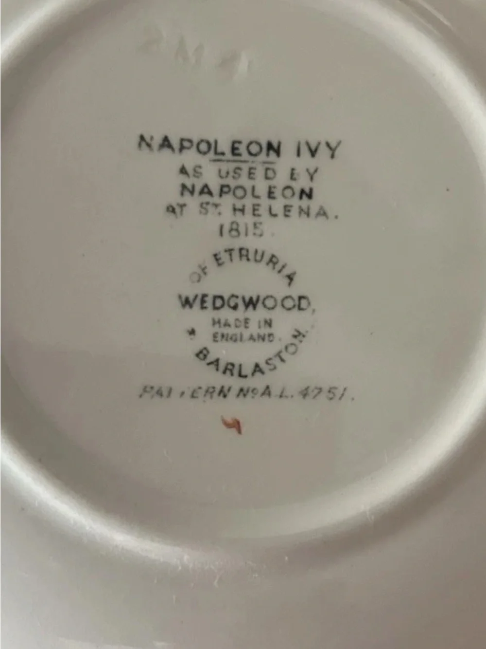 Wedgwood White Porcelain Plates with Green Ivy Vine Pattern - Set of 4